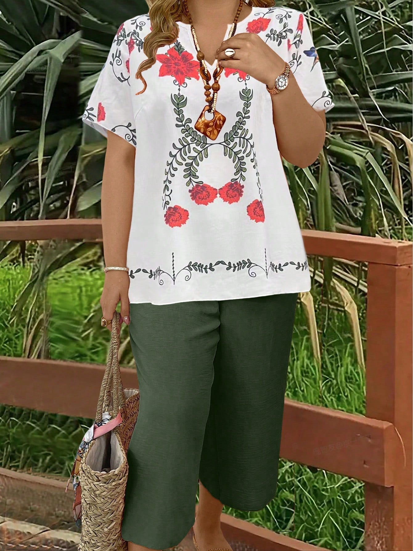 Conjunto Feminino Plus Size com Manga Curta Canelada
