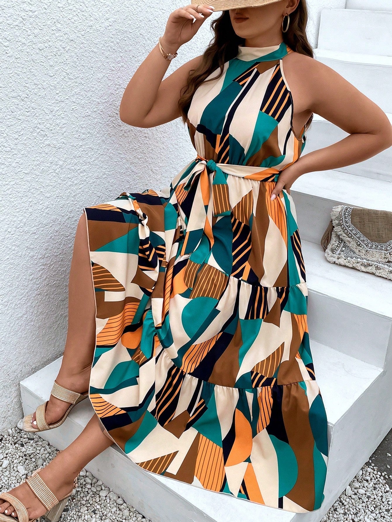 Vestido Feminino Plus Size Sem Mangas com Cinto