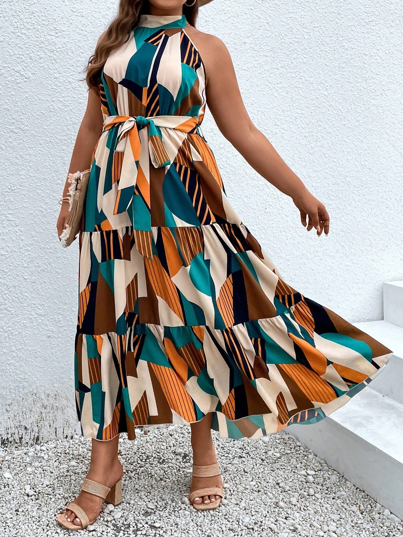 Vestido Feminino Plus Size Sem Mangas com Cinto