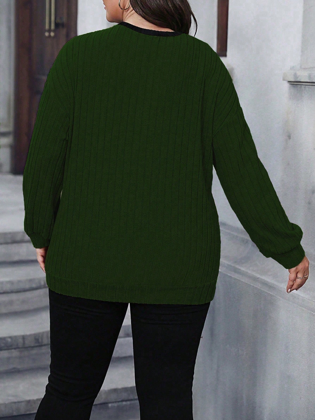 Blusa Feminina Plus Size com Manga Longa Canelada