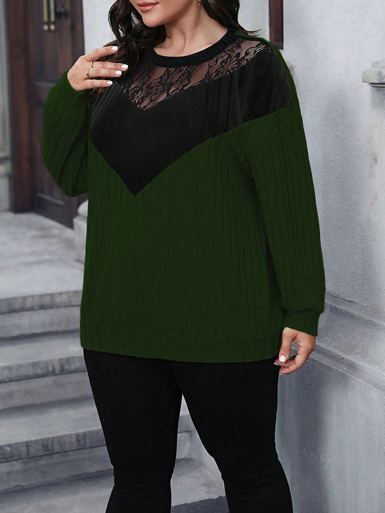 Blusa Feminina Plus Size com Manga Longa Canelada