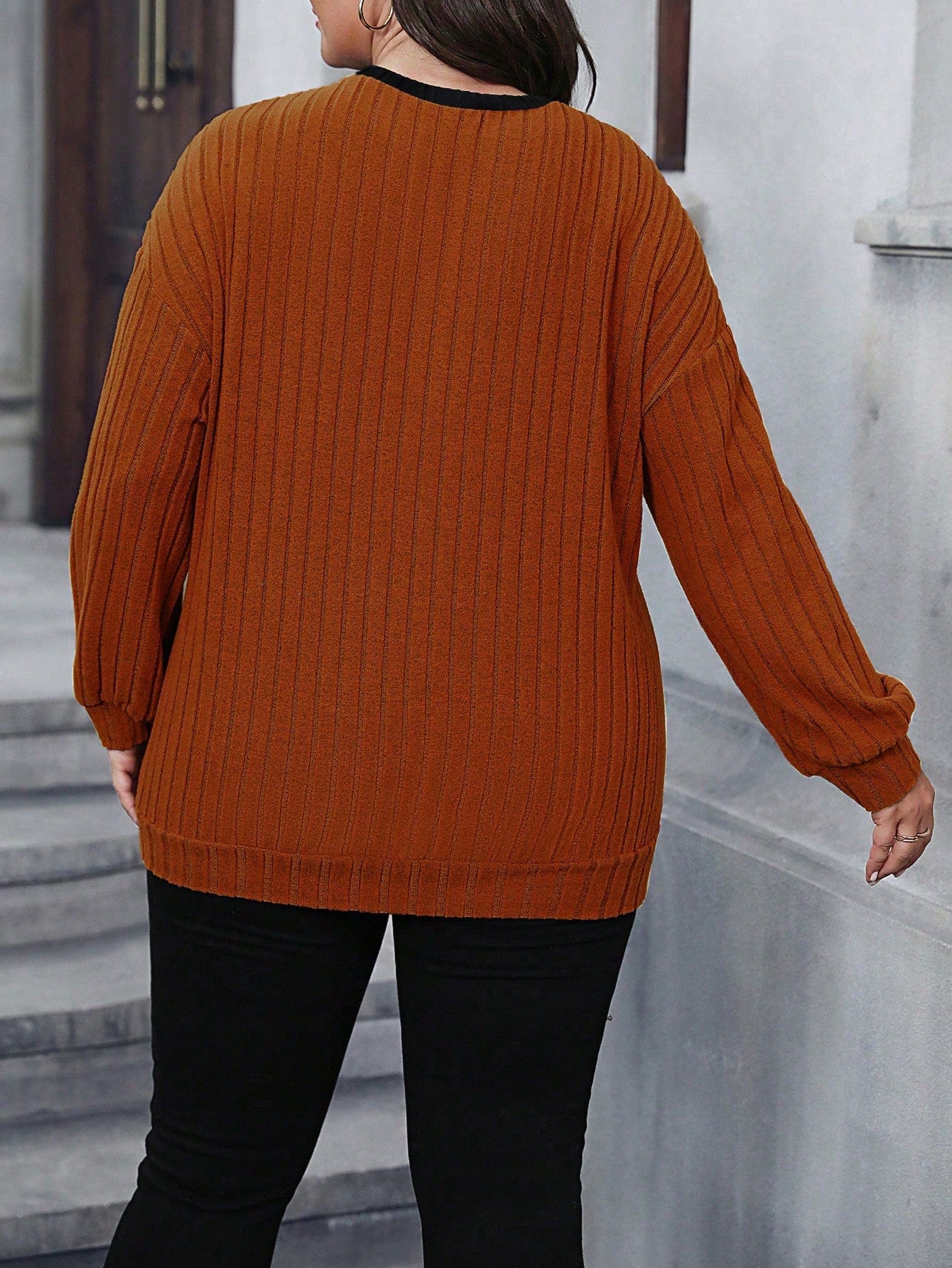 Blusa Feminina Plus Size com Manga Longa Canelada