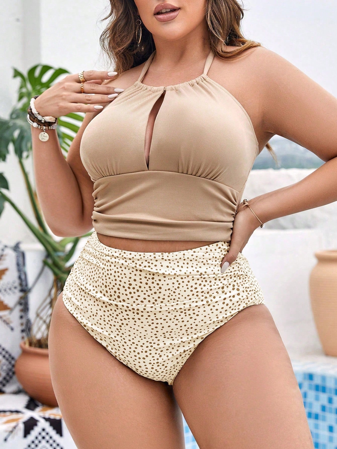 Tankini Feminino Plus Size Cintura Alta com Decote Aberto