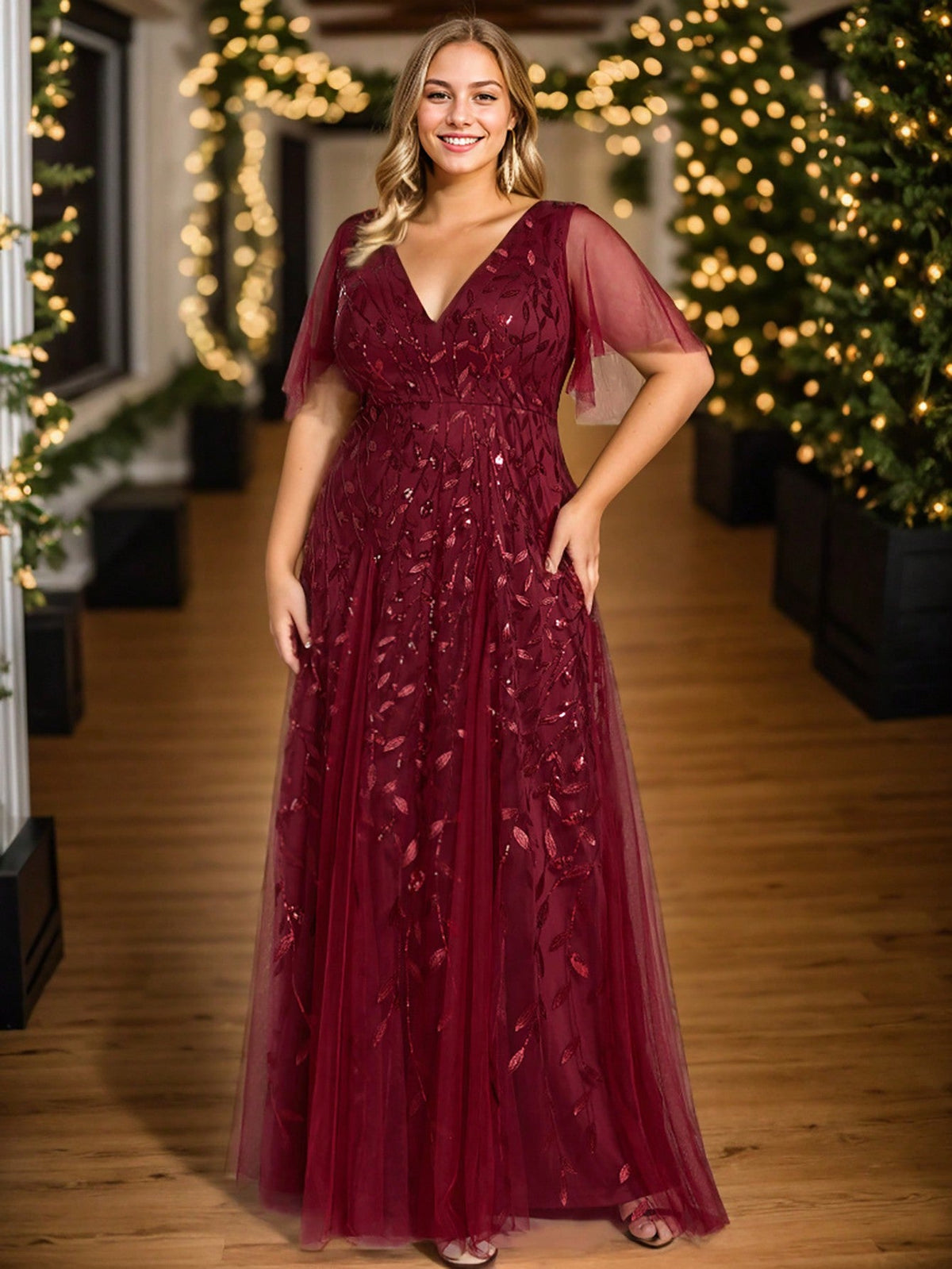 Vestido Feminino Plus Size em Malha Transpassada Elegante