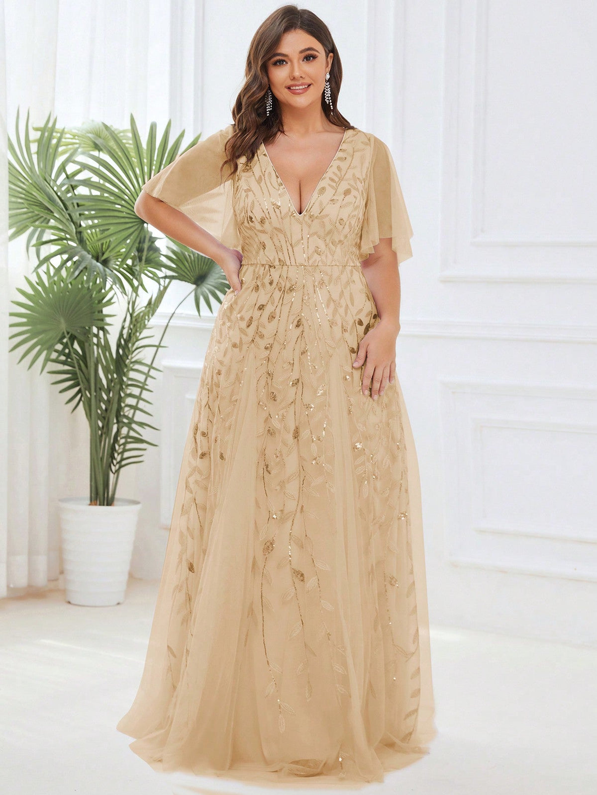 Vestido Feminino Plus Size em Malha Transpassada Elegante