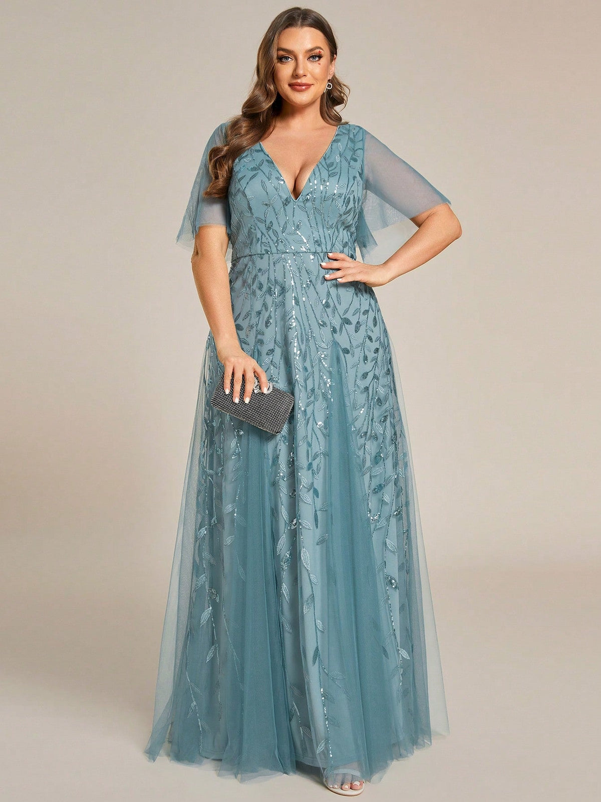 Vestido Feminino Plus Size em Malha Transpassada Elegante