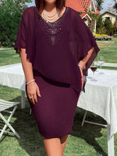 Vestido Feminino Plus Size Sofisticado com Detalhe Frontal em Brilho