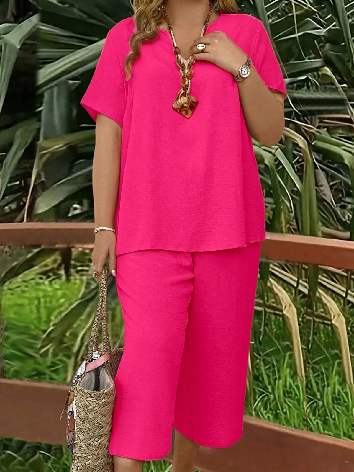 Conjunto Feminino Plus Size com Manga Curta Canelada