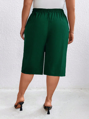 Calça Feminina Plus Size Curta Capri com Botoes Laterais