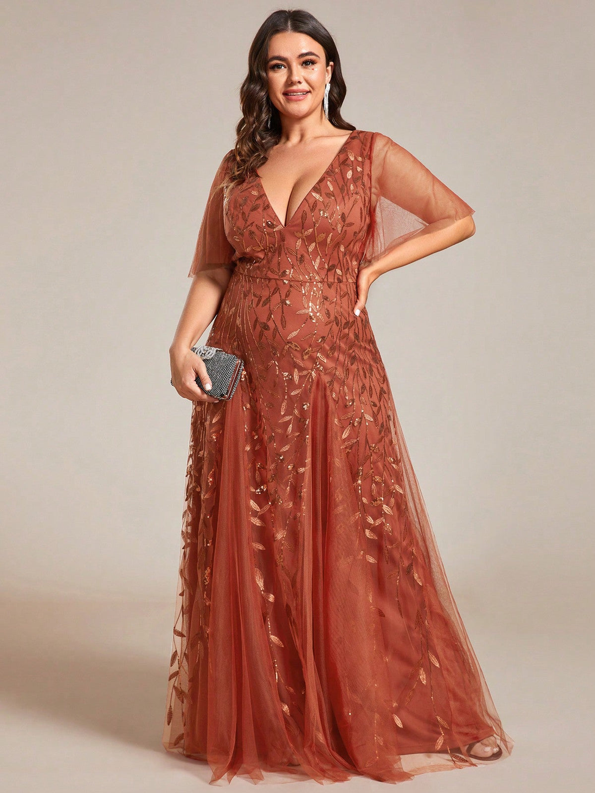 Vestido Feminino Plus Size em Malha Transpassada Elegante