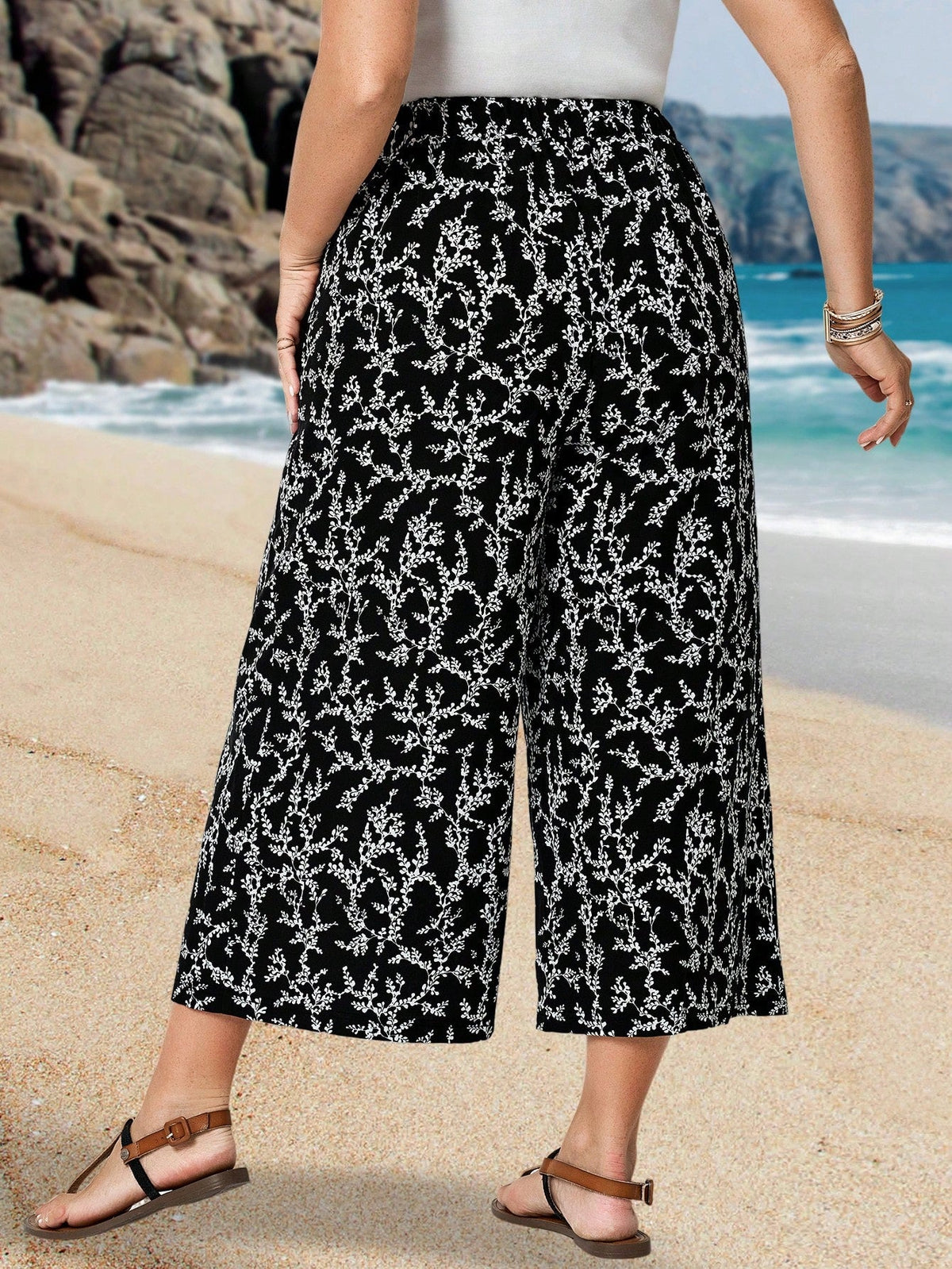 Calça Feminina Plus Size De Perna Larga Estampada