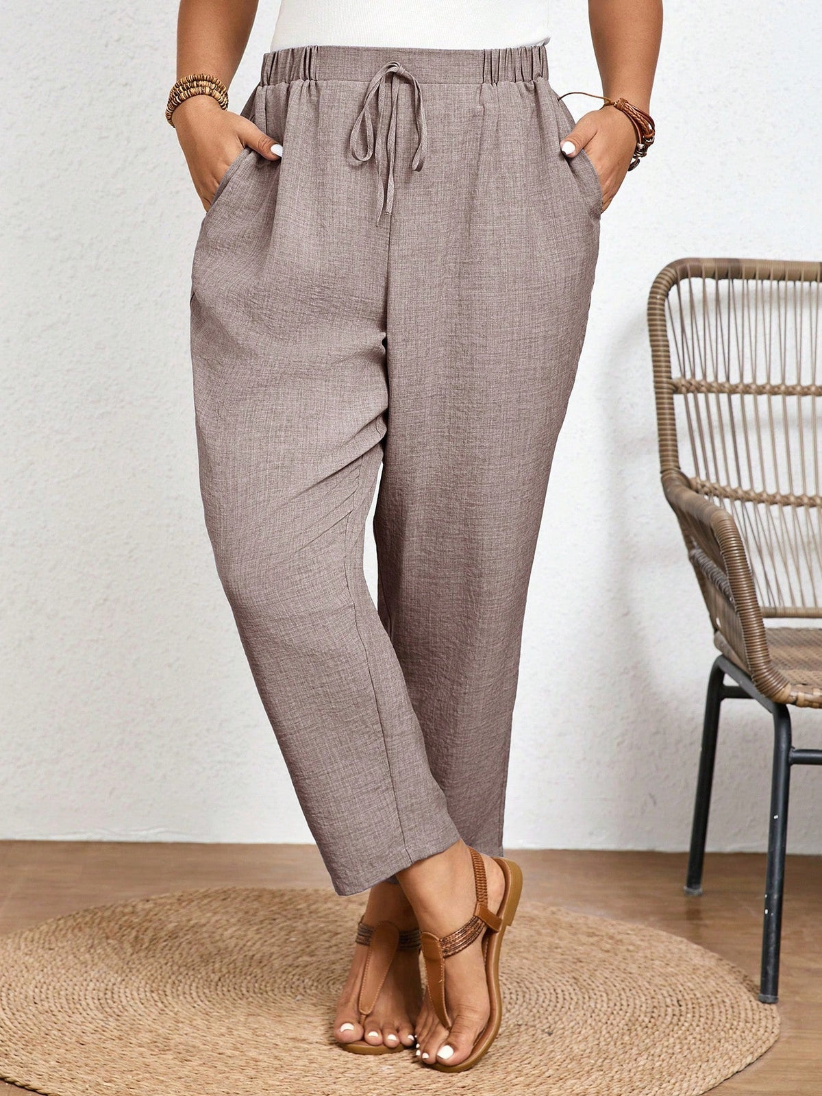 Calça Feminina Plus Size Com Elastico Na Cintura