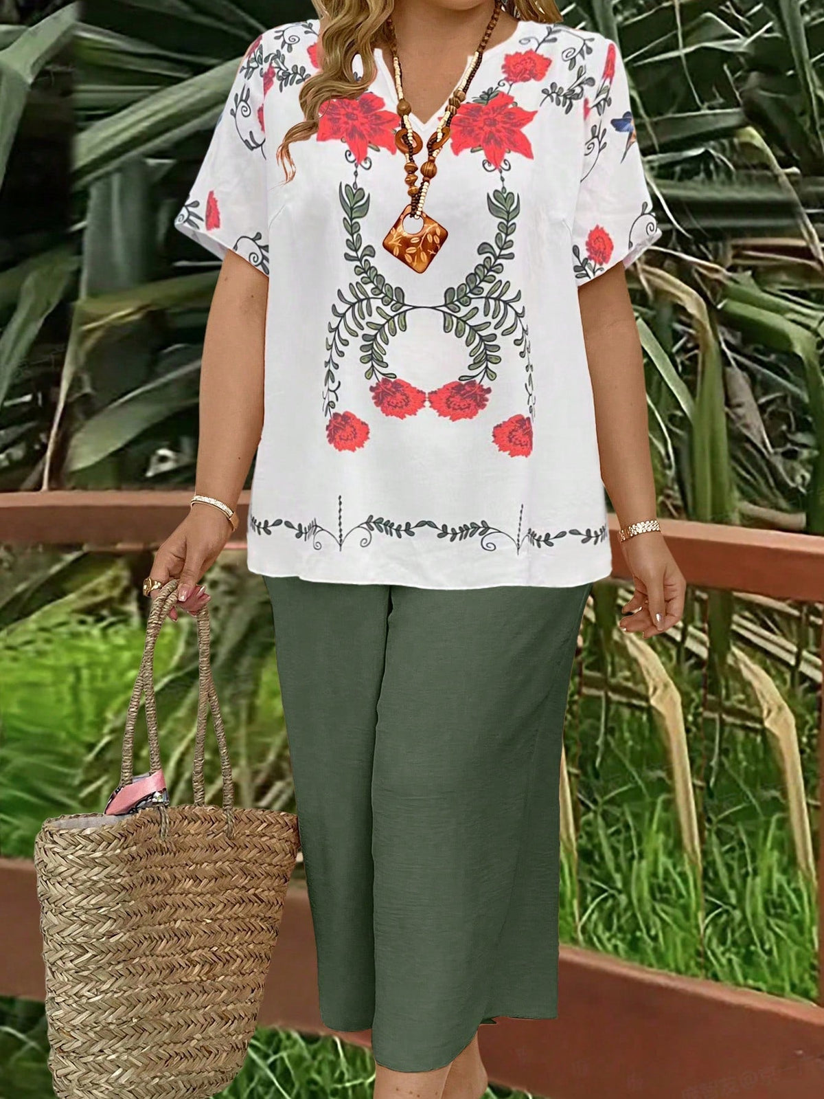 Conjunto Feminino Plus Size com Manga Curta Canelada