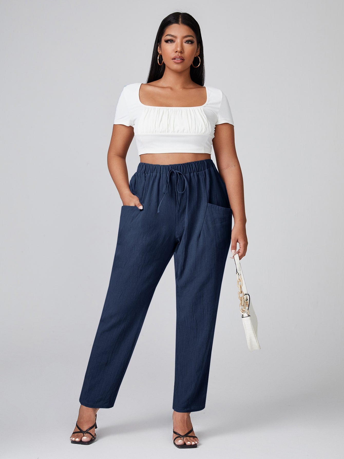 Calça Feminina Plus Size Casual Com Bolso Remendado