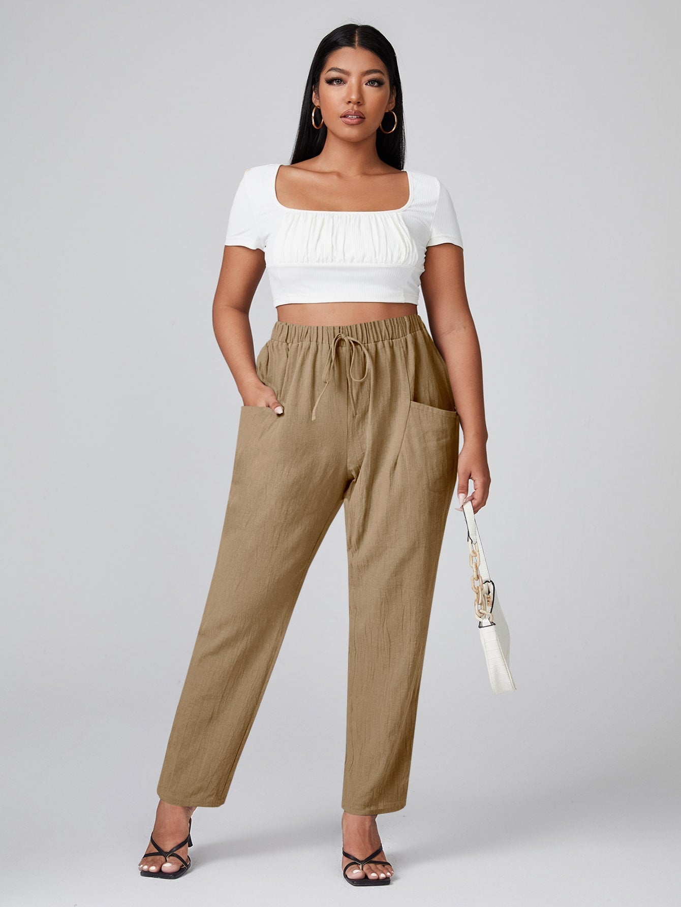 Calça Feminina Plus Size Casual Com Bolso Remendado