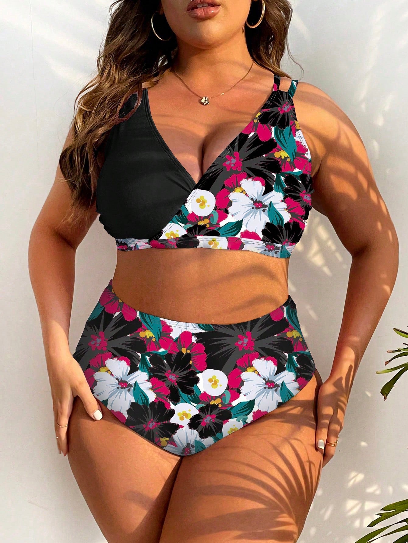 Biquíni Feminino Plus Size Estampado Floral