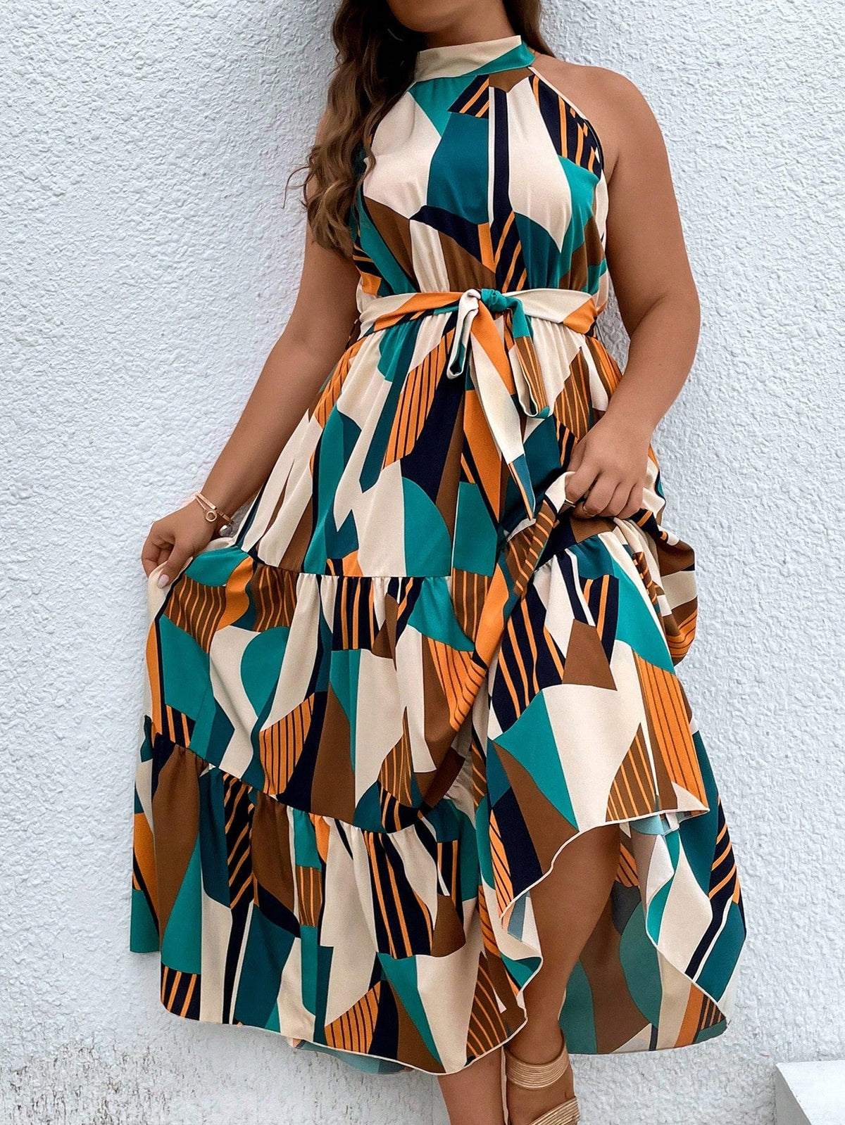Vestido Feminino Plus Size Sem Mangas com Cinto