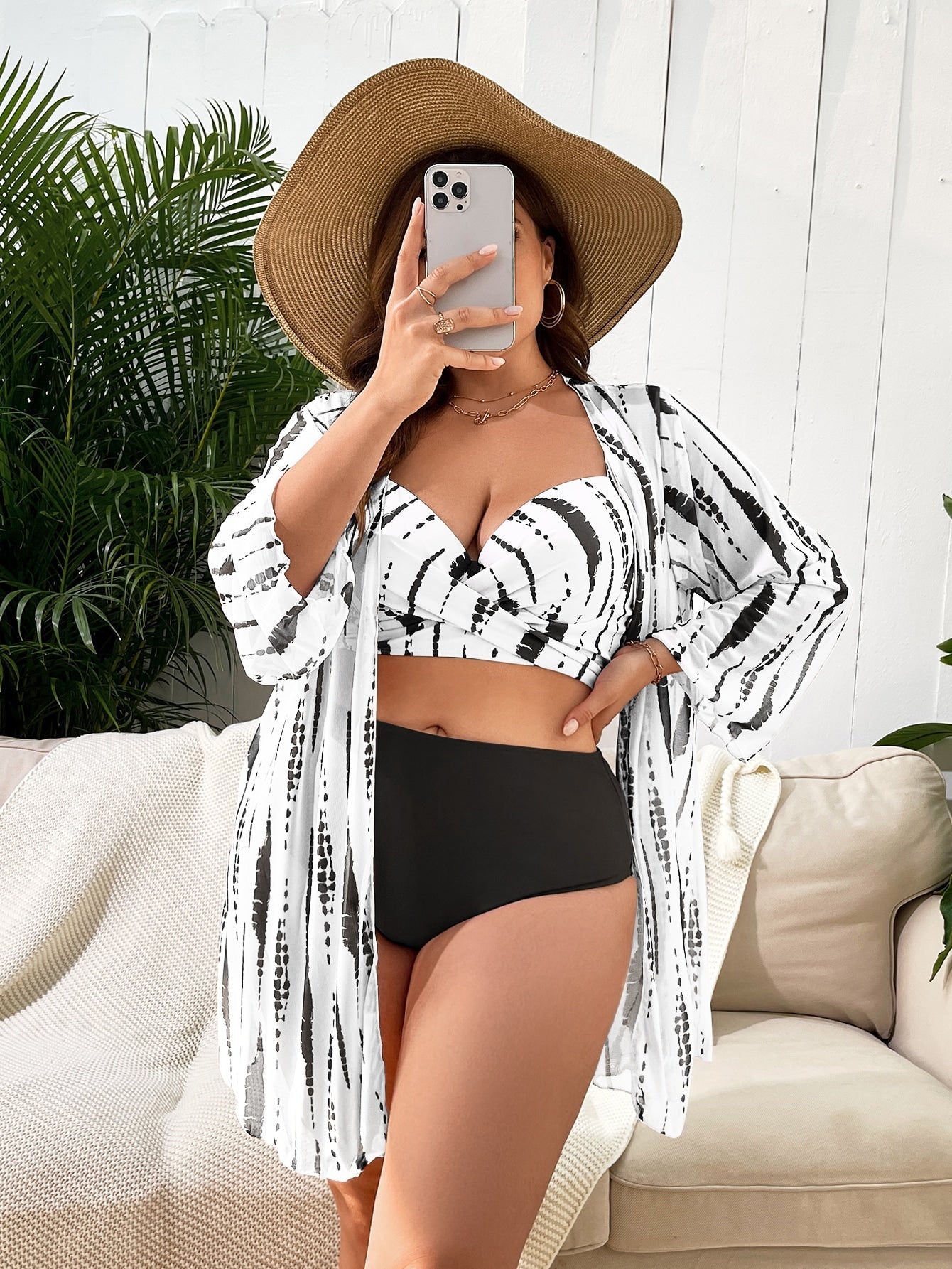 Biquíni Feminino Plus Size Junto com Quimono Praia