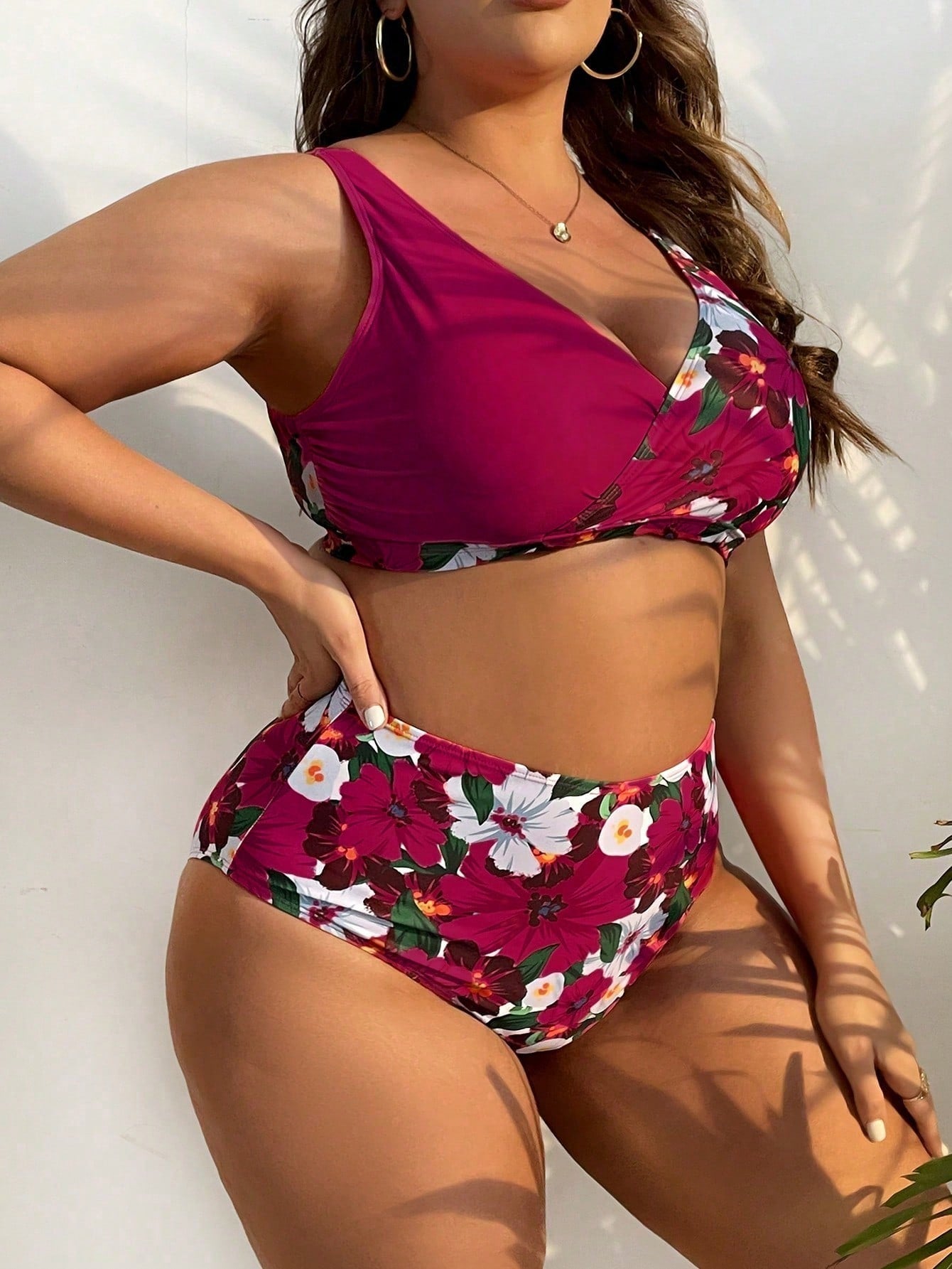 Biquíni Feminino Plus Size Com Alças Estampadas Divergentes